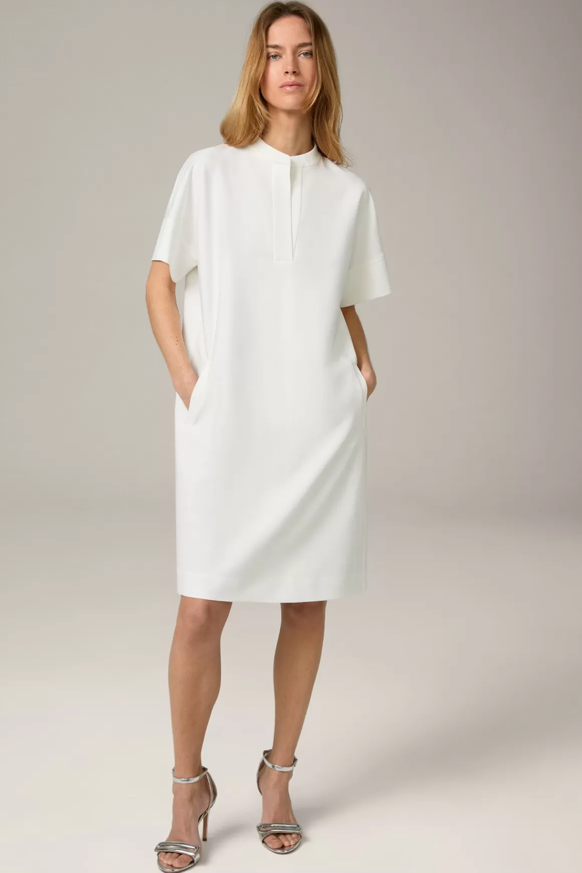 Crepe Egg-Shaped Dress In Ecru<Windsor New