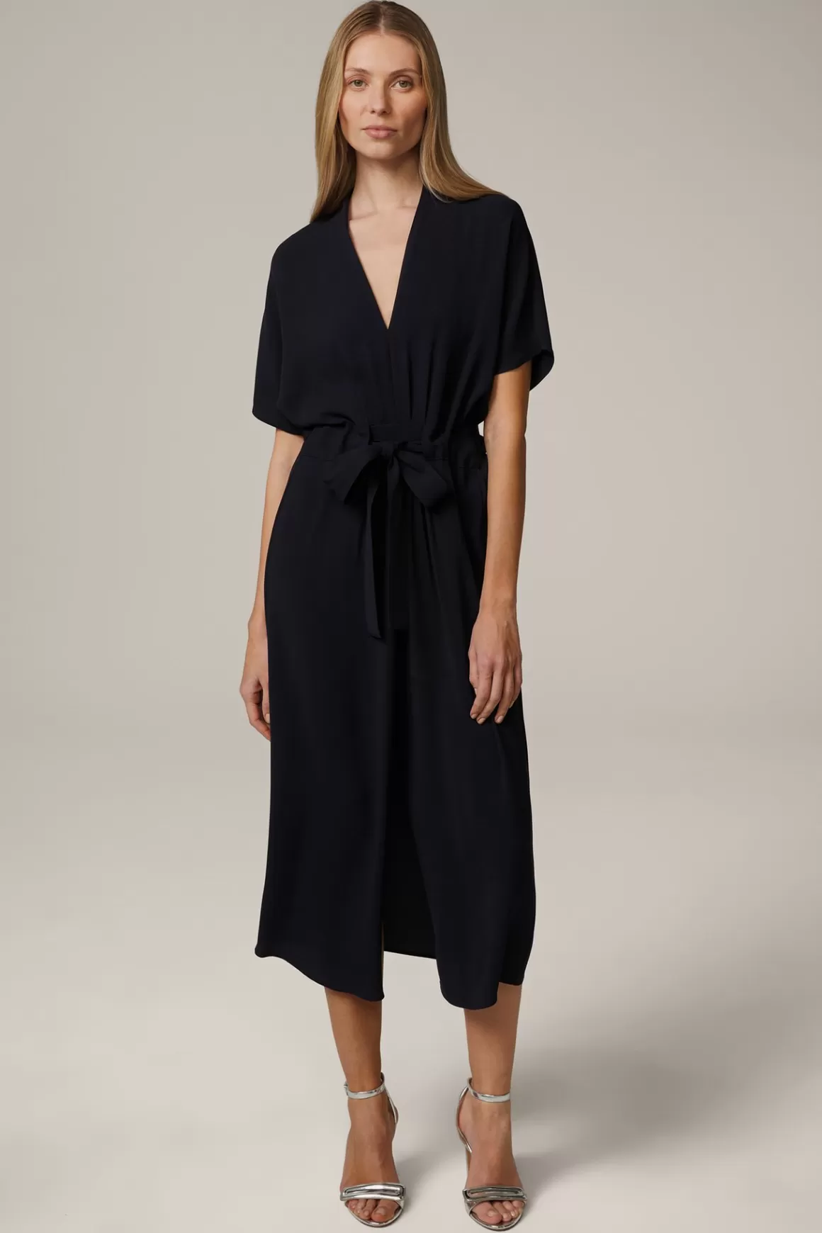 Crepe Midi Length Dress In Navy<Windsor New