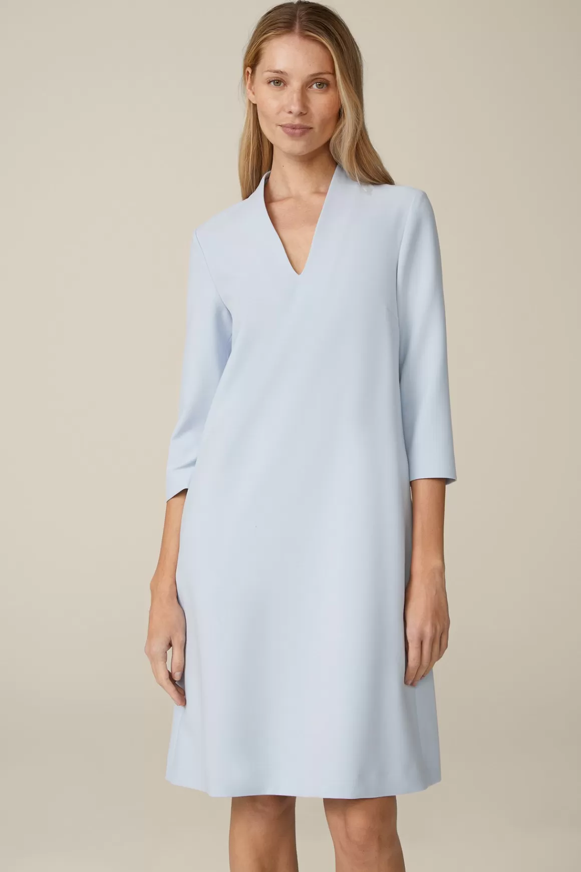 Crepe Shift Dress In Light Blue<Windsor Shop