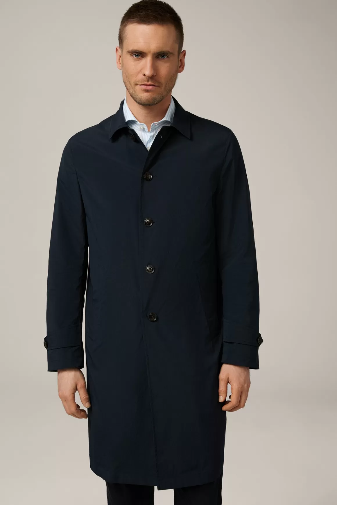 Nylon Travel Coat With Turn-Down Collar In Navy<Windsor New