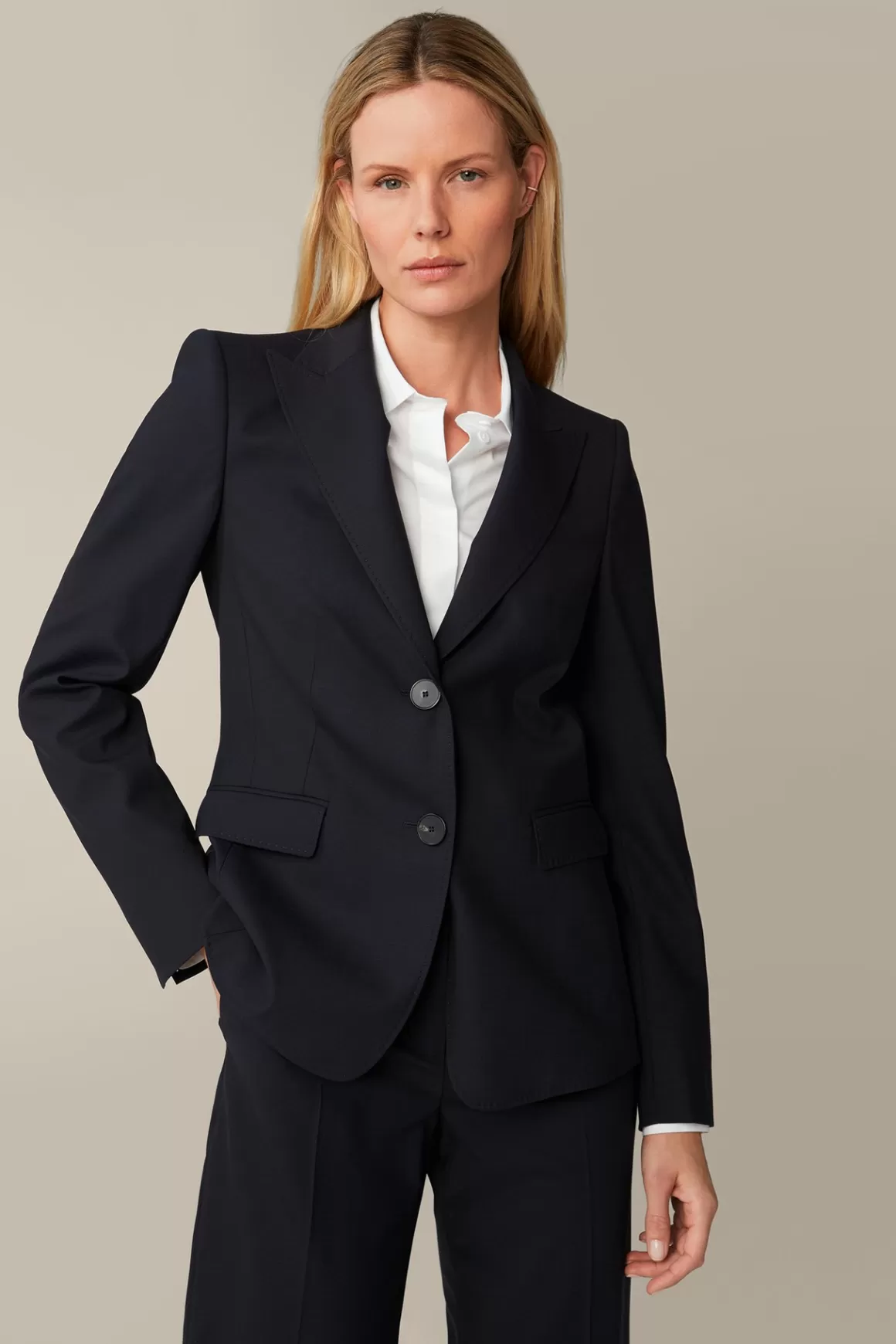 Virgin Wool Stretch Blazer In Navy<Windsor Clearance