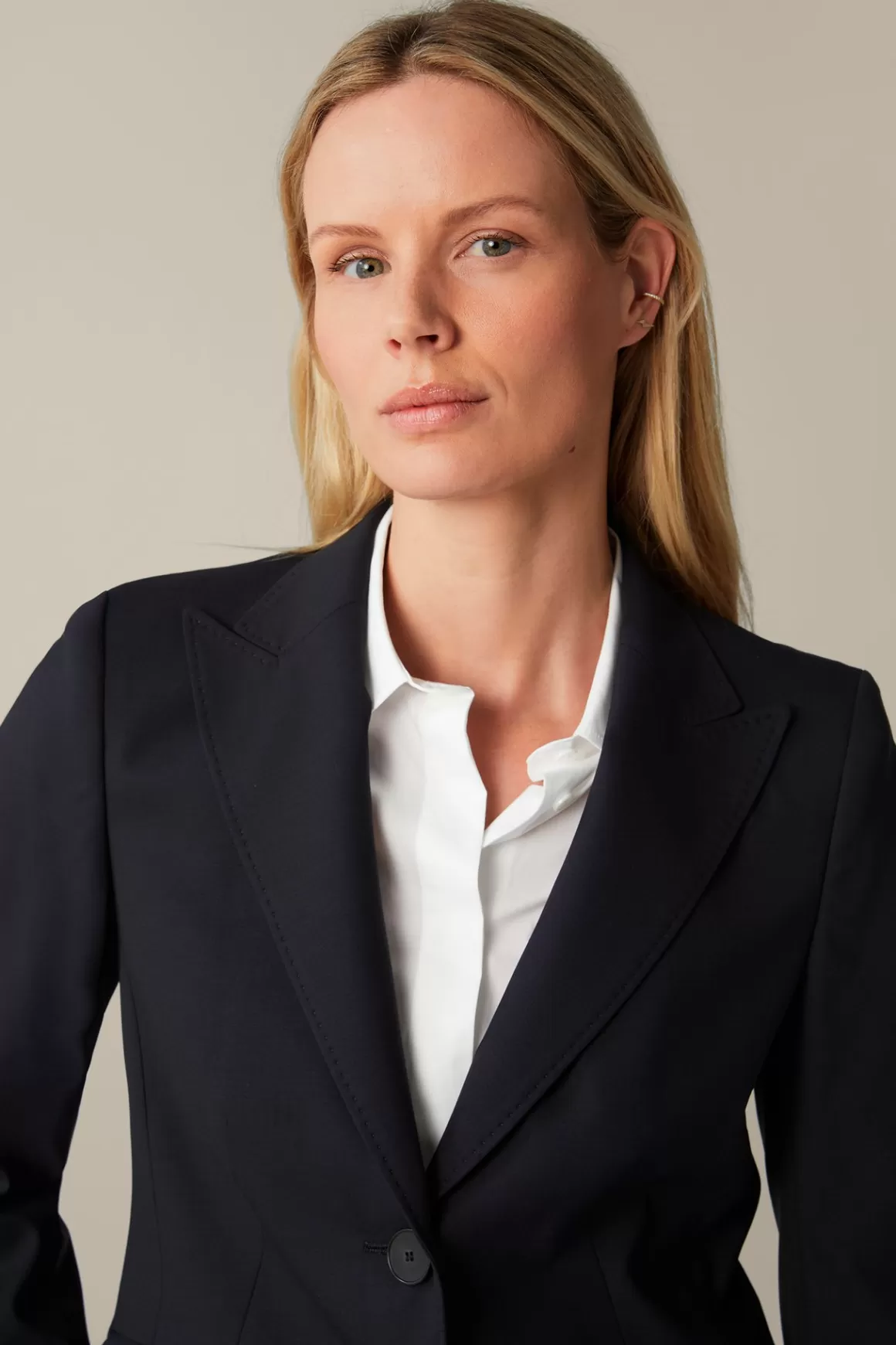 Virgin Wool Stretch Blazer In Navy<Windsor Clearance